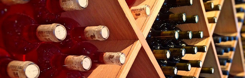 stojak na wino sklep